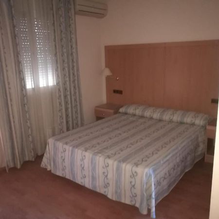 Hotel Lindaraja Atarfe Bagian luar foto
