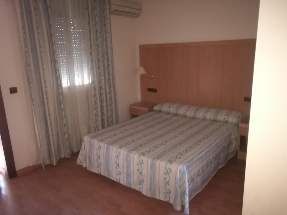 Hotel Lindaraja Atarfe Bagian luar foto