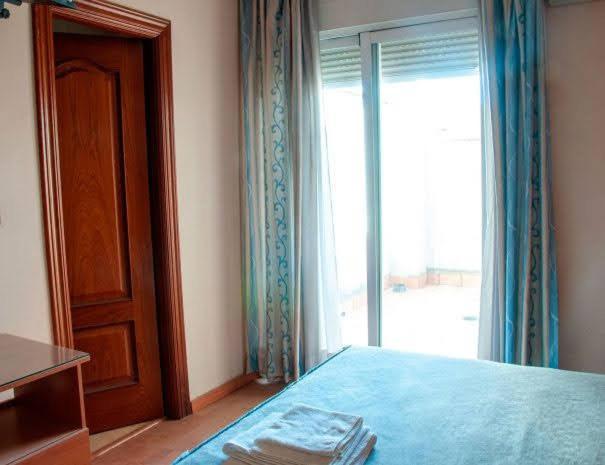 Hotel Lindaraja Atarfe Bagian luar foto